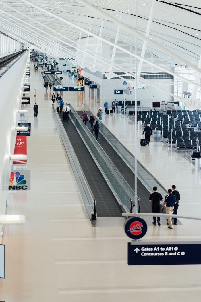 profesionistas y aeropuertos